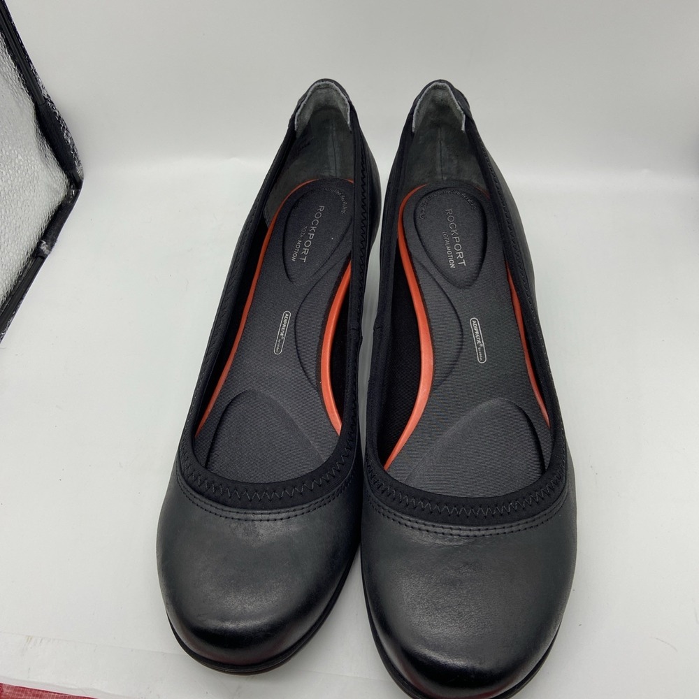 Rockport Total Motion Women's Size 9 Black Leather Slip-On Cushioned Gore Pumps